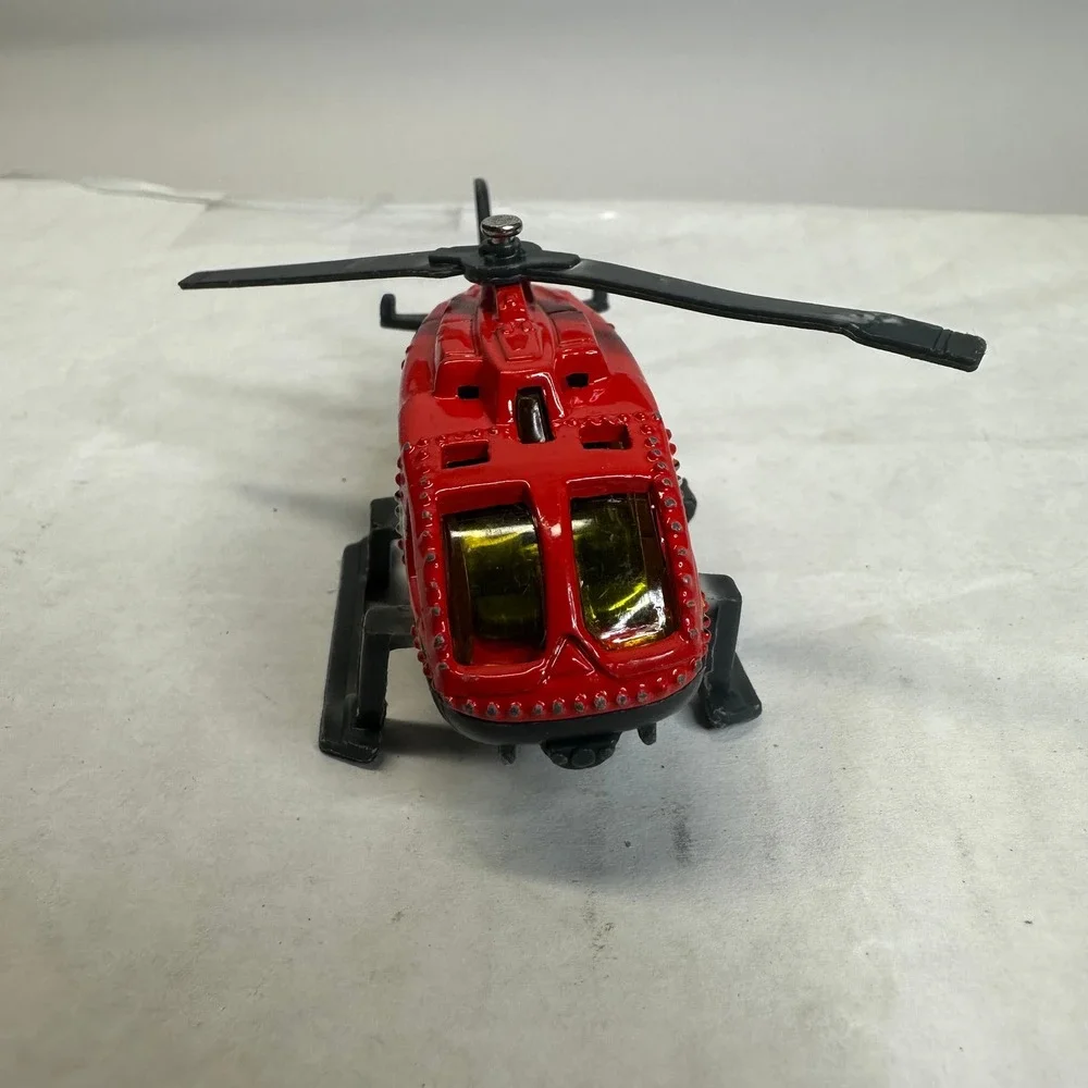 Matchbox‎ Red Rescue Helicopter Jurassic Park World Pterodactyl